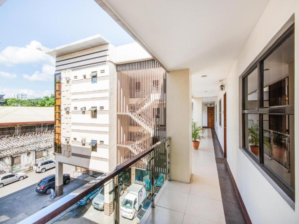 Mca Suites By Hiverooms Cebu Εξωτερικό φωτογραφία